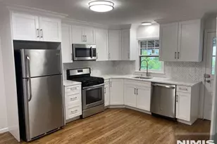 41 Locust Ave, Emerson, NJ 07630 - Photo 3