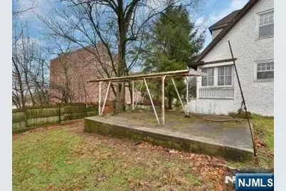 110 Summit Avenue, Hackensack, NJ 07601 - Photo 11