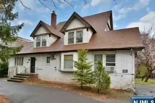 110 Summit Ave, Hackensack, NJ 07601 - Photo 5