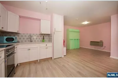 15 Forest Street C0011 #C0011, Montclair, NJ 07042 - Photo 3