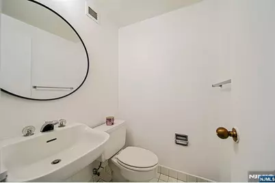 1077 River Road 413 #413, Edgewater, NJ 07020 - Photo 11