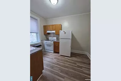 407 Highland Avenue C1 #C1, Palisades Park, NJ 07650 - Photo 3