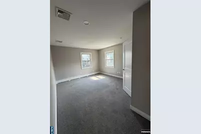 60 Hazelton Street, Ridgefield Park, NJ 07660 - Photo 9