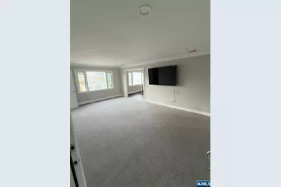 60 Hazelton Street, Ridgefield Park, NJ 07660 - Photo 3