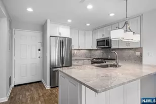 504 Ellery Ct, Edgewater, NJ 07020 - Photo 7
