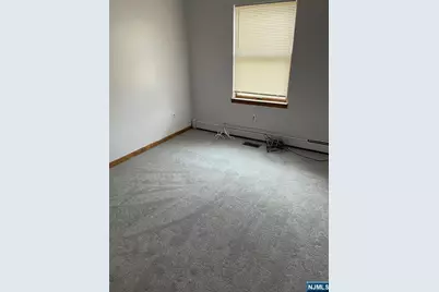 106 Spring Valley Avenue 1W #1W, Hackensack, NJ 07601 - Photo 5