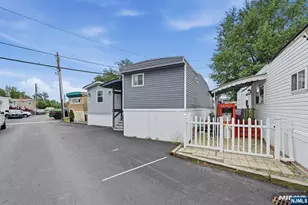 15 Austin St, Moonachie, NJ 07074 - Photo 3
