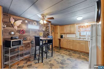 15 Austin Street, Moonachie, NJ 07074 - Photo 7