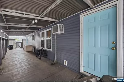 15 Austin Street, Moonachie, NJ 07074 - Photo 5