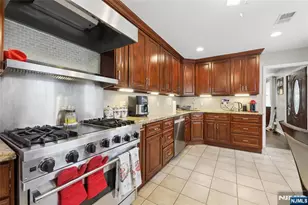 238 Monroe Ave, Paramus, NJ 07652 - Photo 9
