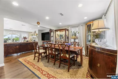 238 Monroe Avenue, Paramus, NJ 07652 - Photo 7