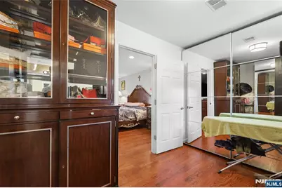 238 Monroe Avenue, Paramus, NJ 07652 - Photo 21