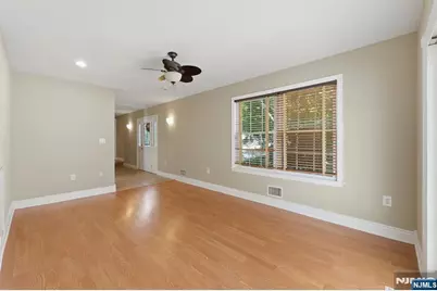 81 Hudson Avenue, Ridgefield Park, NJ 07660 - Photo 23
