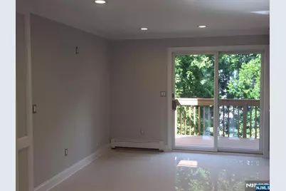 37 Marion Avenue, Cliffside Park, NJ 07010 - Photo 9