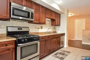 606 Skyline Dr 6, Haledon, NJ 07508 - Photo 11