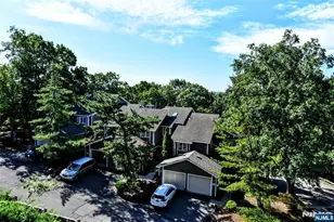 606 Skyline Dr 6, Haledon, NJ 07508 - Photo 3