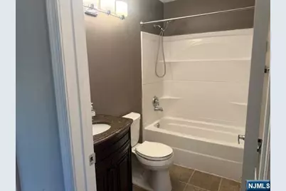 335 Linden Street, Mahwah, NJ 07430 - Photo 9