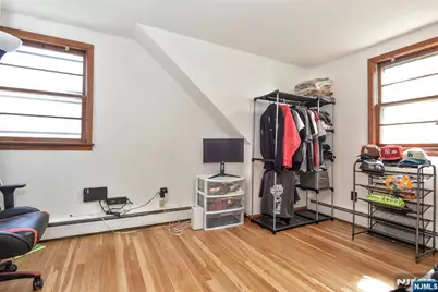 27 Hillcrest Avenue, Lodi, NJ 07644 - Photo 23