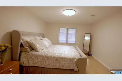 300 Gorge Road 6 #6, Cliffside Park, NJ 07010 - Photo 17