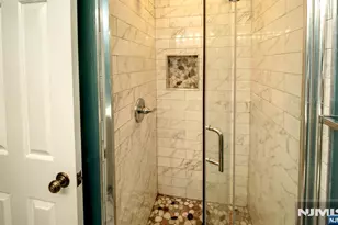 300 Gorge Road 6, Cliffside Park, NJ 07010 - Photo 27