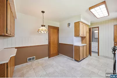 59 17th Avenue, Elmwood Park, NJ 07407 - Photo 9