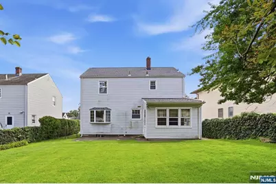 59 17th Avenue, Elmwood Park, NJ 07407 - Photo 25
