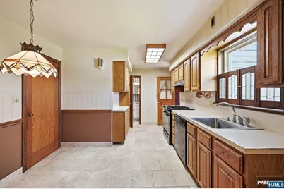 59 17th Avenue, Elmwood Park, NJ 07407 - Photo 7