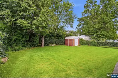 59 17th Avenue, Elmwood Park, NJ 07407 - Photo 27