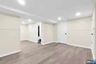 209 Michigan Ave, Kenilworth, NJ 07033 - Photo 29