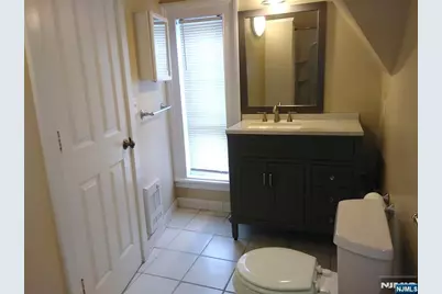 20 Goffle Road 1 #1, Midland Park, NJ 07432 - Photo 9