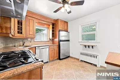 3-27 Kenneth Avenue, Fair Lawn, NJ 07410 - Photo 3