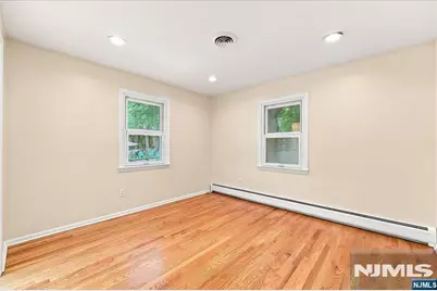 3-27 Kenneth Avenue, Fair Lawn, NJ 07410 - Photo 23