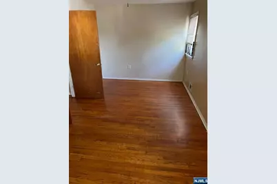 10 Roosevelt Terrace, Irvington, NJ 07111 - Photo 5