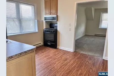 283 Orchard Street 3 #3, Elmwood Park, NJ 07407 - Photo 3