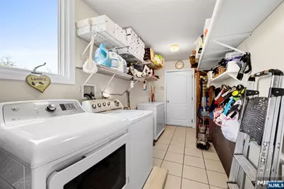 70 Farmingdale Road, Wayne, NJ 07470 - Photo 15