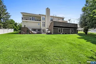 70 Farmingdale Rd, Wayne, NJ 07470 - Photo 7