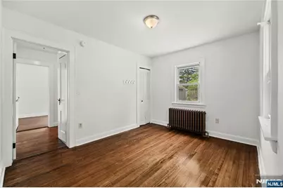 54 Chestnut Avenue, Park Ridge, NJ 07656 - Photo 11