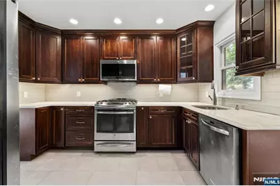 54 Chestnut Avenue, Park Ridge, NJ 07656 - Photo 7