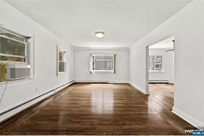 54 Chestnut Avenue, Park Ridge, NJ 07656 - Photo 3
