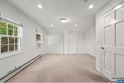 54 Chestnut Avenue, Park Ridge, NJ 07656 - Photo 15