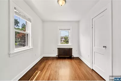 54 Chestnut Avenue, Park Ridge, NJ 07656 - Photo 9