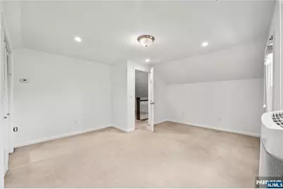 54 Chestnut Avenue, Park Ridge, NJ 07656 - Photo 17