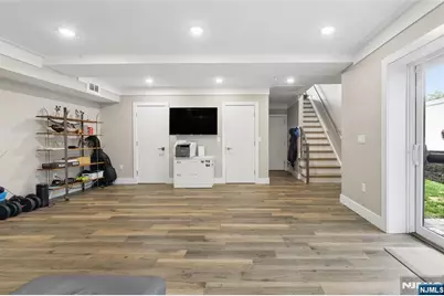 23 Lasher Lane, Edgewater, NJ 07020 - Photo 27