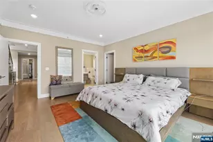 23 Lasher Ln, Edgewater, NJ 07020 - Photo 13