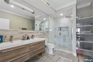 23 Lasher Ln, Edgewater, NJ 07020 - Photo 23