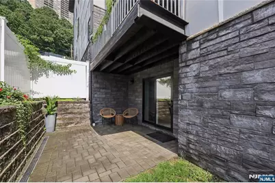 23 Lasher Lane, Edgewater, NJ 07020 - Photo 29