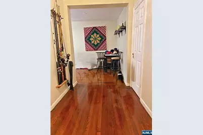19 Lyons Avenue 203 #203, Newark, NJ 07112 - Photo 5