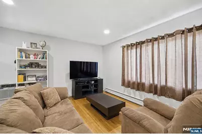 1135 Stonewall Lane, Secaucus, NJ 07094 - Photo 33