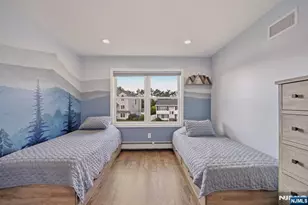 1135 Stonewall Ln, Secaucus, NJ 07094 - Photo 21