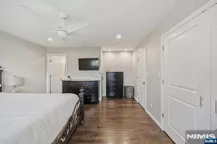 1135 Stonewall Ln, Secaucus, NJ 07094 - Photo 17